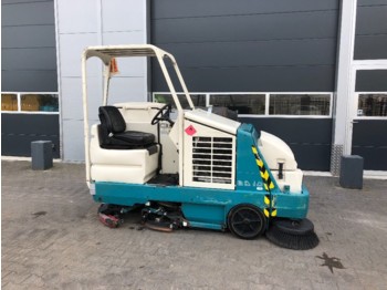 Balayeuse TENNANT 8210 veeg/schrobmachine