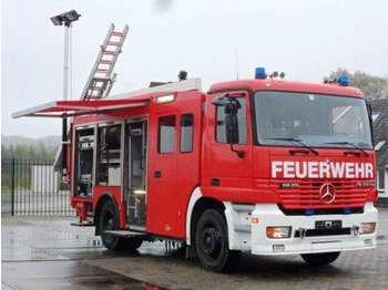 Camion de pompier MERCEDES-BENZ Actros 1835