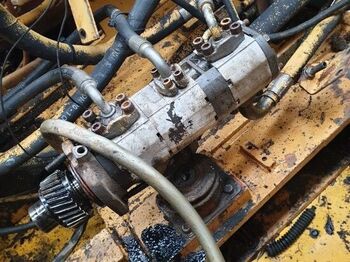Pompe hydraulique pour Pelle LIEBHERR 912: photos 3