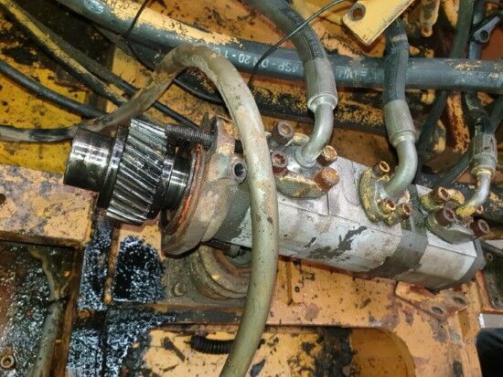Pompe hydraulique pour Pelle LIEBHERR 912: photos 2