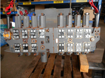 Valve hydraulique pour Engins de chantier Liebherr 5613746 - 5610616: photos 5