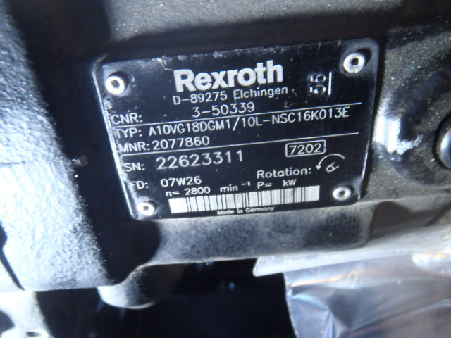 Pompe hydraulique pour Engins de chantier Rexroth A10VG18DGM1/10L-NSC16K013E -: photos 3