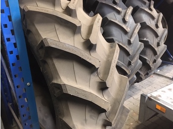 Roues/ pneus Trelleborg 480-70R34 TM 700 Banden (NIEUW)