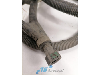Préparation du carburant pour Camion Volvo Ad Blue cable 20952899: photos 4