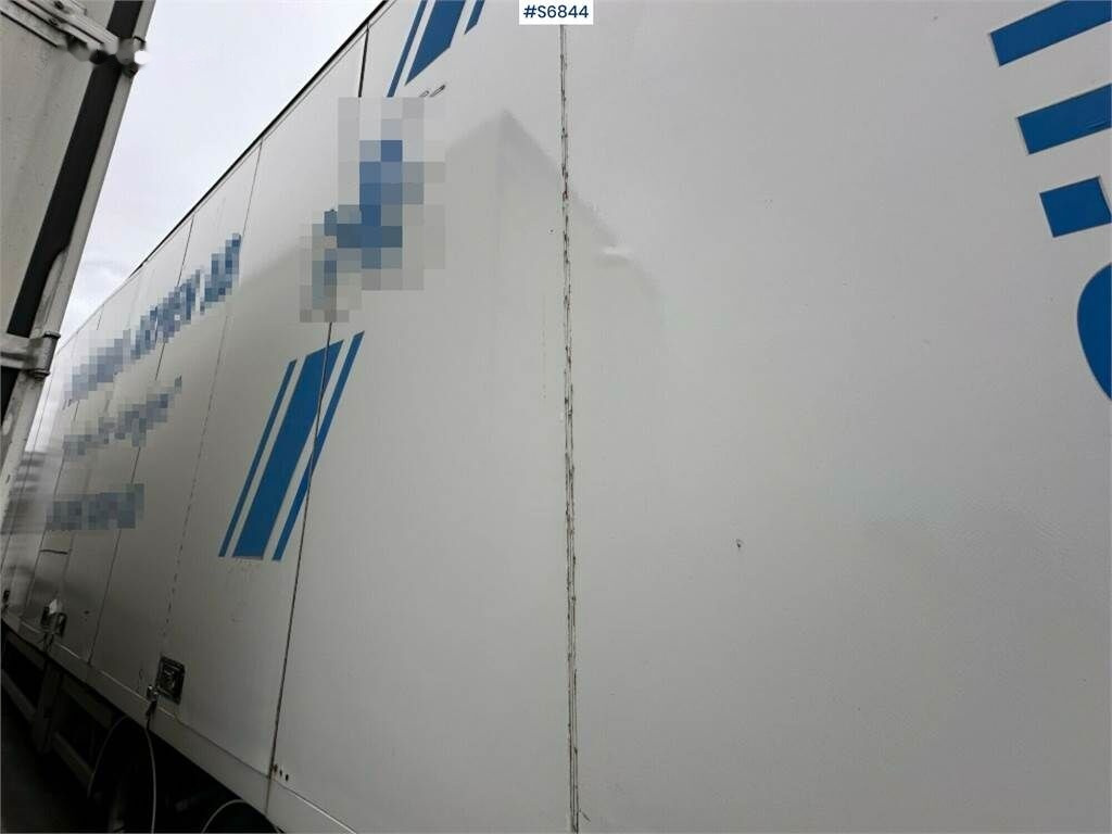 Semi-remorque frigorifique Ekeri L/L-5 refrigerated trailer with openable side & re: photos 6