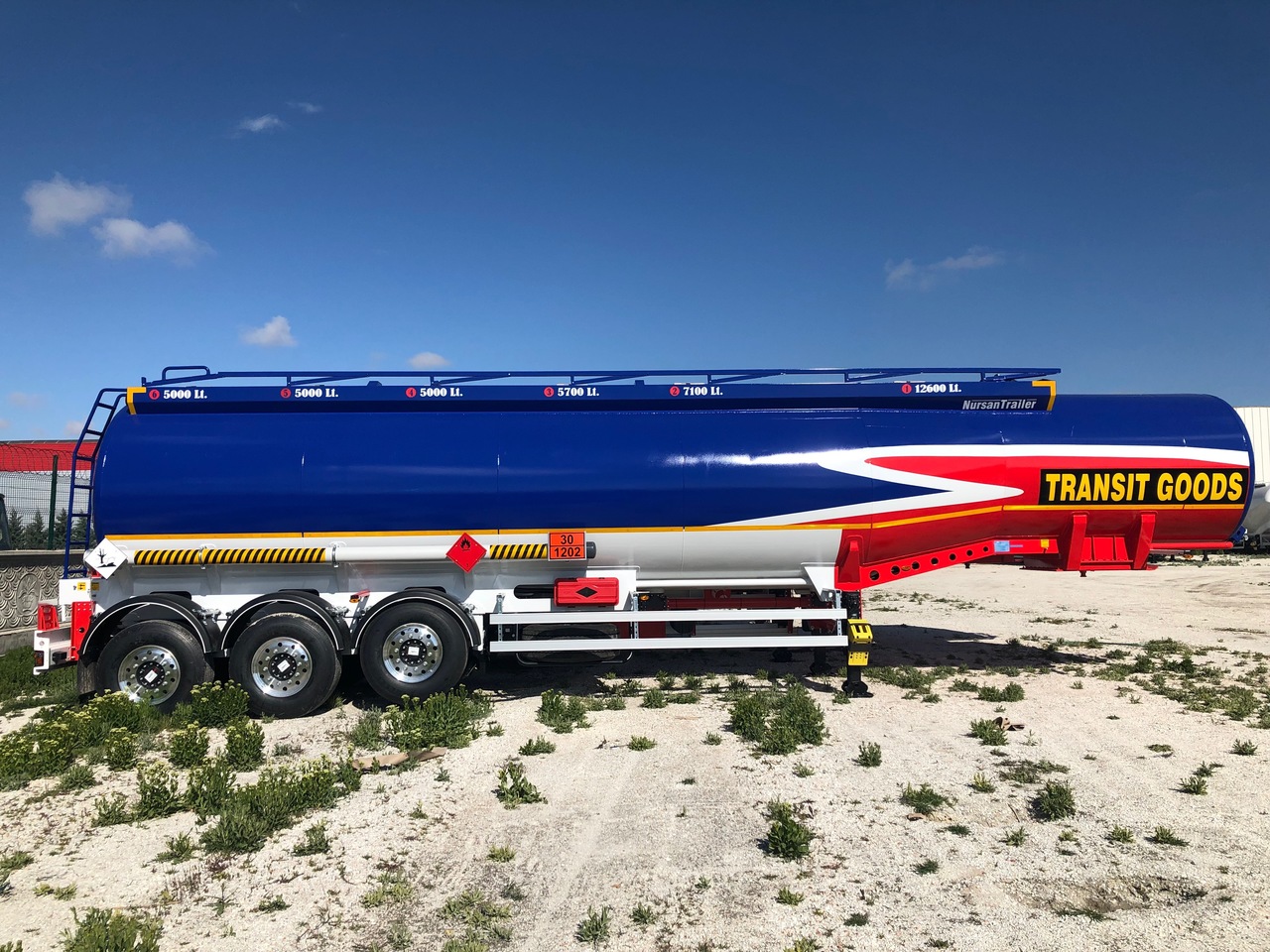 Semi-remorque citerne pour transport de carburant neuf NURSAN Steel Fuel Tanker: photos 14