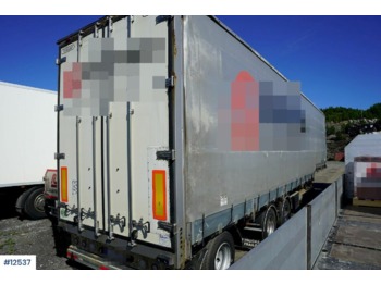 Tyllis lifting chapel - Semi-remorque rideaux coulissants