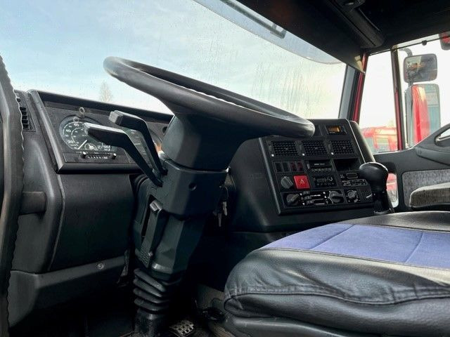 Tracteur routier Iveco Eurostar 440.43 T/P HIGH ROOF (ZF16 MANUAL GEARBOX / ZF-INTARDER / AIRCONDITIONING): photos 8