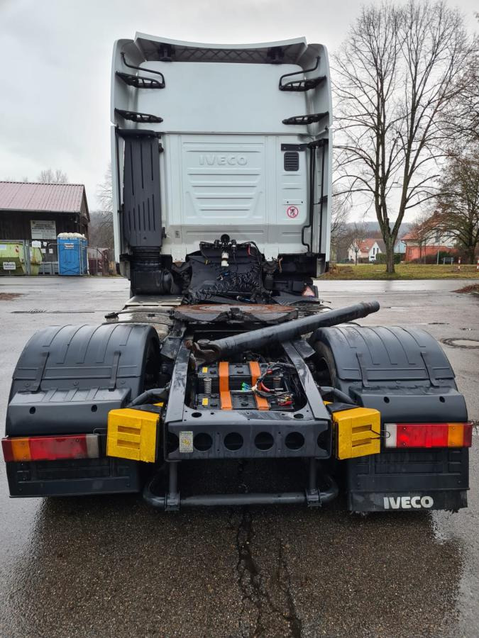 Tracteur routier Iveco Stralis AS440 T/P 48 Unfall: photos 6