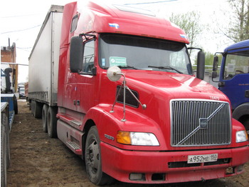 VOLVO VOLVO VNL - Tracteur routier