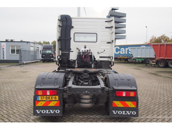 Tracteur routier Volvo FM 410 Globetrotter: photos 5