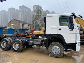 Tracteur routier SINOTRUK HOWO