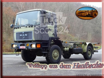 Camion porte-conteneur/ Caisse mobile MAN