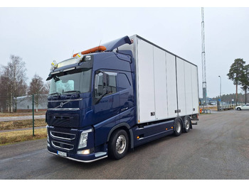 Camion fourgon VOLVO FH