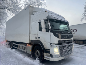 Camion fourgon VOLVO FM 330