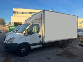 Fourgon IVECO Daily 35c12