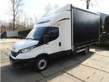 Véhicule utilitaire plateau baché IVECO Daily 35s18