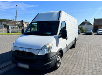Fourgon utilitaire IVECO Daily 35c13