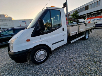 Véhicule utilitaire benne IVECO