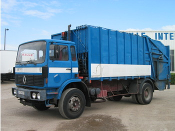 RENAULT S 100 household rubbish lorry - Benne à ordures ménagères
