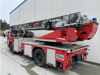 Camion de pompier Iveco Magirus 120.25 Drehleiter 30m mit Korb!: photos 3