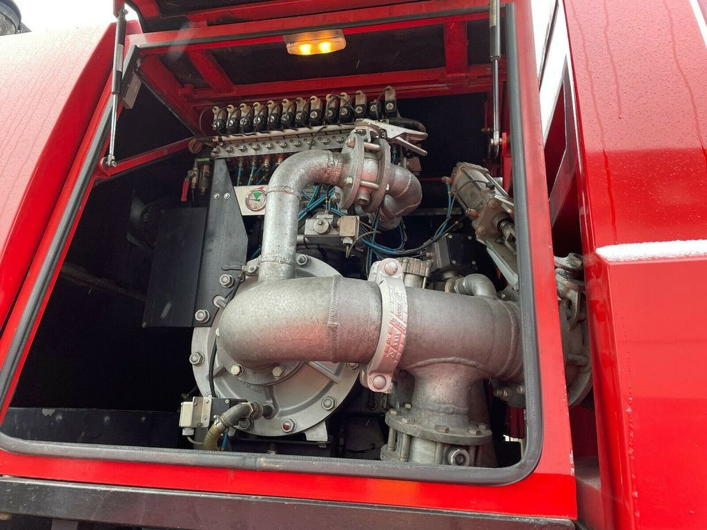 Camion de pompier MAN Rosenbauer Panther 8x8 Repülőtéri tűzoltóautó: photos 5