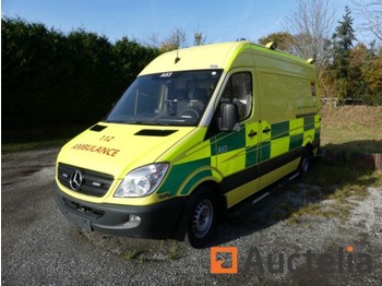 Ambulance Mercedes-Benz Sprinter: photos 1
