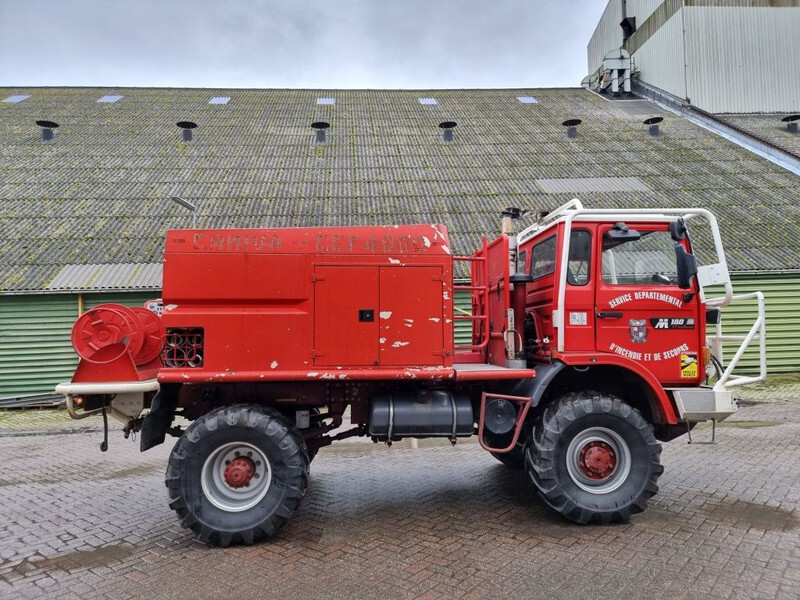 Camion de pompier Renault Midliner 180 M180 - 4x4 - Hydraulic winch - 4000L Tank: photos 5