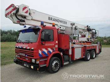Camion de pompier Scania P113 H 6x2 ZL 65180 E Bronto Skylift: photos 1