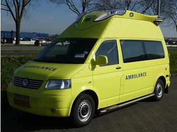 Ambulance Volkswagen Transporter 2.5 TDI ambulance t5: photos 1