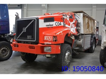 Camion de pompier Volvo NL10.320 - 4x4: photos 1