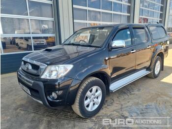 Pick-up 2010 Toyota Hilux Invincible: photos 1