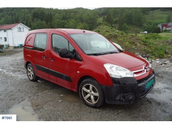Fourgon utilitaire CITROEN BERLINGO