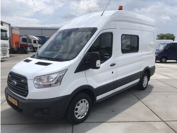 Fourgon utilitaire Ford Transit 130
