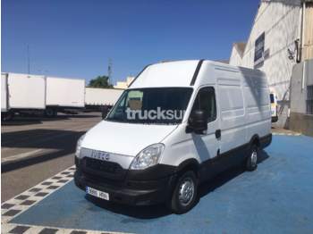 Fourgon utilitaire Iveco 35S13 12M3