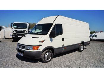 Fourgon utilitaire Iveco Daily 35C12 maxi / AHK