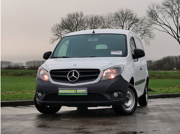 Fourgon utilitaire Mercedes-Benz Citan 108 CDI