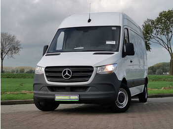 Fourgon utilitaire Mercedes-Benz Sprinter 314 l2h2 airco mbux