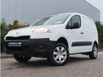 Fourgon utilitaire Peugeot Partner 1.6 hdi ac 4 x 4 !!