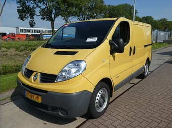 Fourgon utilitaire Renault Trafic 2.0 DCI ac navi 2x schuifdeu