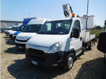 Véhicule utilitaire Iveco DAILY 35S11: photos 1