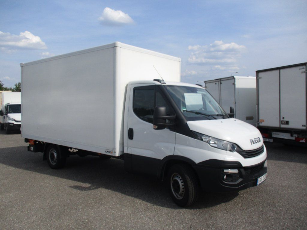 Fourgon Iveco Daily 35S16 mit LBW: photos 2