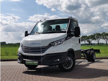 Véhicule utilitaire Iveco Daily 35 C 18