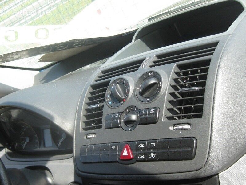 Fourgon utilitaire Mercedes-Benz VITO111 CDI: photos 9