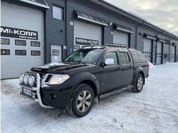 Pick-up NISSAN Navara 4x4 V6 5- paikkainen