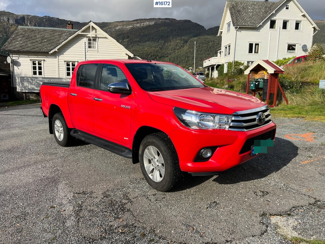 Pick-up Toyota Hilux: photos 16