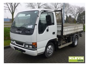 Isuzu NKR 35 - Véhicule utilitaire benne