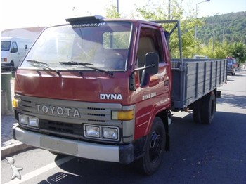 Toyota Dyna BU84 - Véhicule utilitaire benne