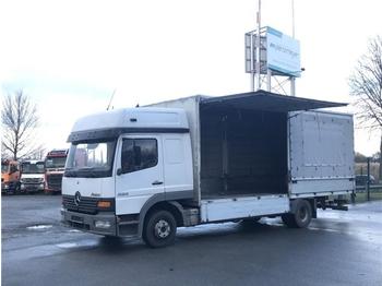 Véhicule utilitaire plateau baché Mercedes-Benz - Atego 823 L Geflügelpritsche