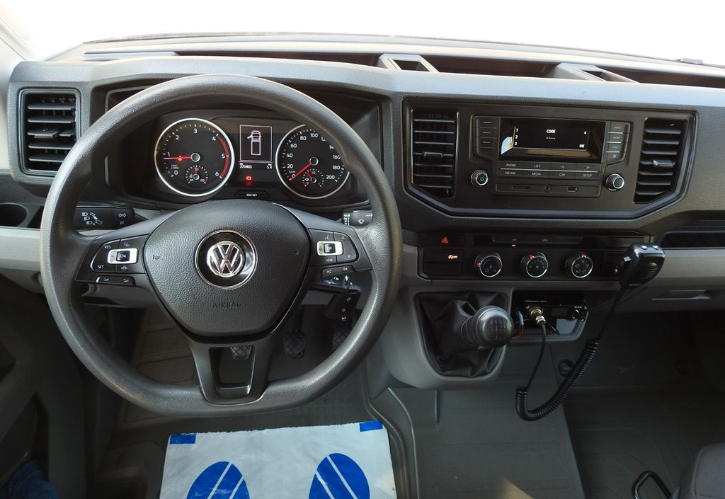 Véhicule utilitaire plateau baché, Utilitaire double cabine Volkswagen CRAFTER PRITSCHE PLANE 10 PALETTEN WEBASTO A/C: photos 3